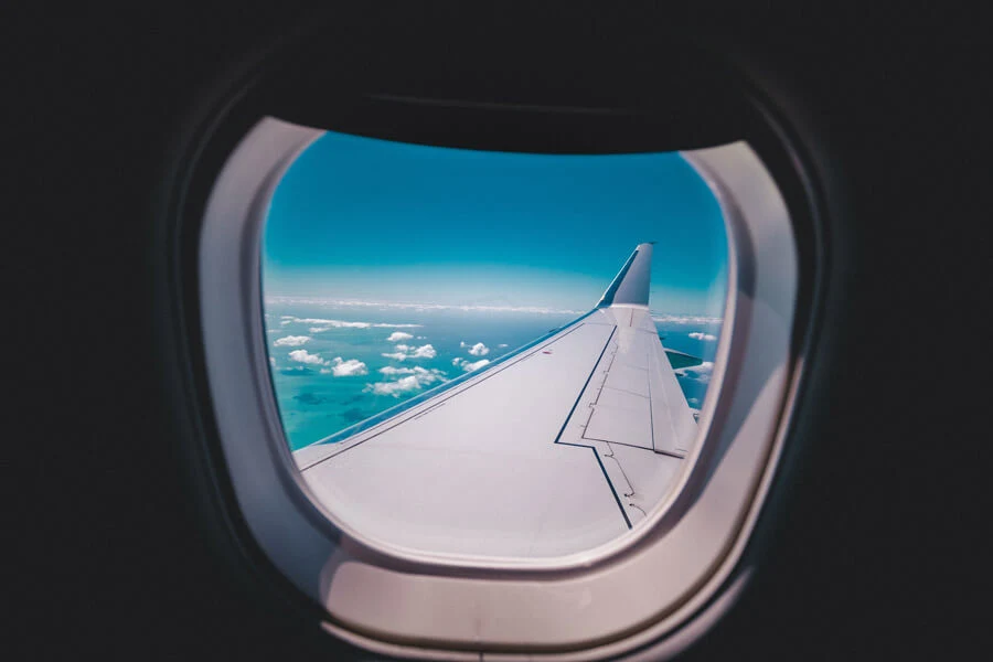 Travel hacks | Travel hacks airplane | Travel tips | Travel tips and tricks