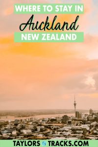 Get the low-down on the best places to stay in Auckland, New Zealand for all types of travellers. With Auckland being an ideal base not only for things to do in Auckland but also day trips from Auckland, you will most likely spend a couple of nights in the city so choose wisely with this Auckland accommodation guide that covers hotels, hostels and Airbnbs. Click to find where to stay in Auckland!